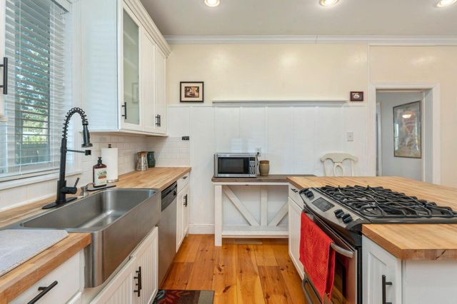 302 Crescent Drive, Defuniak Springs, FL 32435