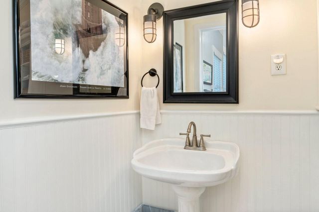 302 Crescent Drive, Defuniak Springs, FL 32435