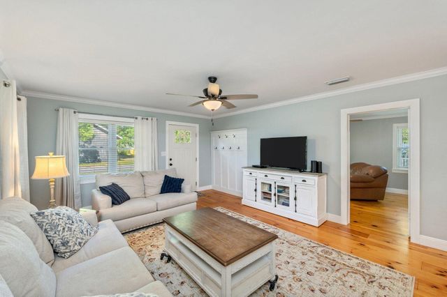 302 Crescent Drive, Defuniak Springs, FL 32435