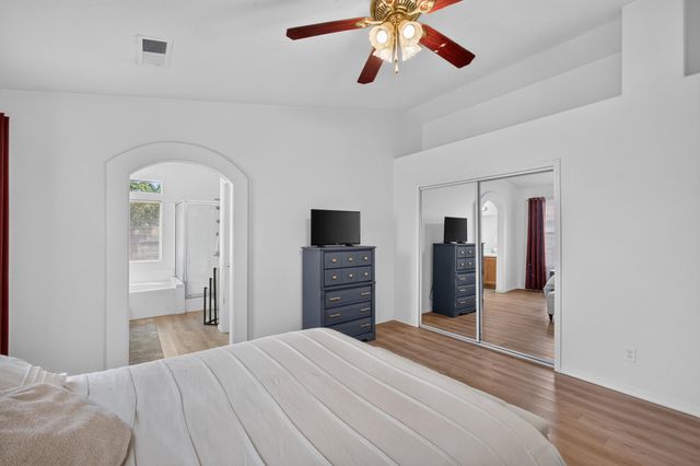 632 Saddle Blanket Trail SW, Albuquerque, NM 87121