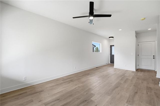 210 NW Orchard Court, Lee's Summit, MO 64063