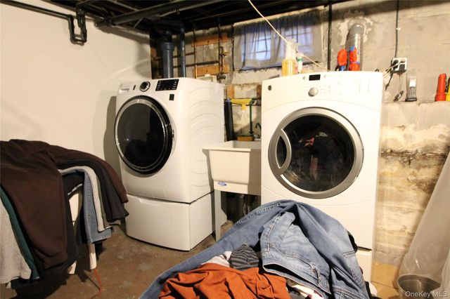 69-23 64th Place, Glendale, NY 11385