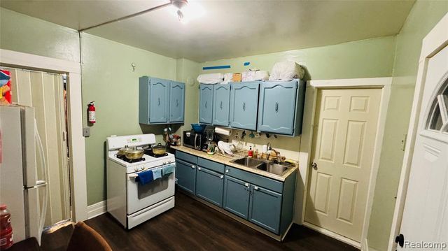 3193 Trowbridge Street, Hamtramck, MI 48212