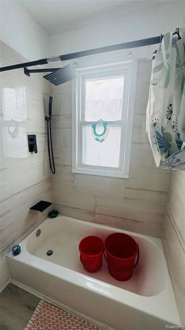 3193 Trowbridge Street, Hamtramck, MI 48212