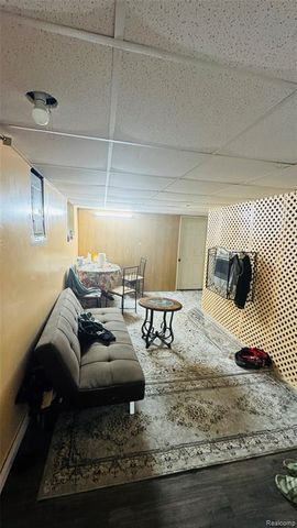 3193 Trowbridge Street, Hamtramck, MI 48212