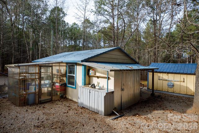 1939 Orrs Station Road, Chester, SC 29706