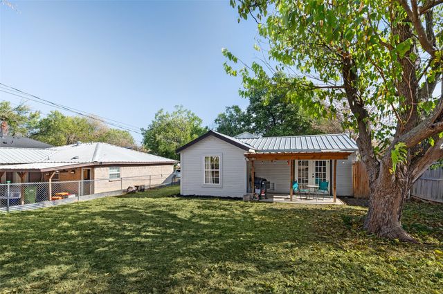 8311 Whitney Drive, White Settlement, TX 76108