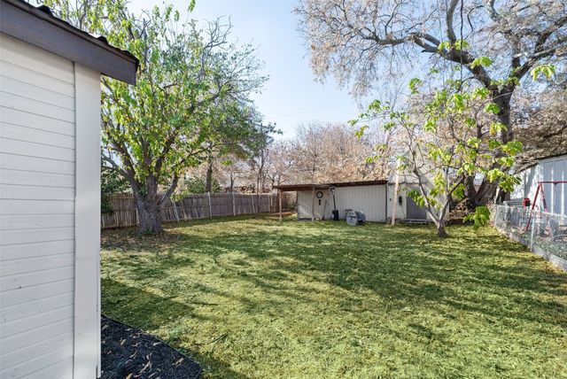 8311 Whitney Drive, White Settlement, TX 76108