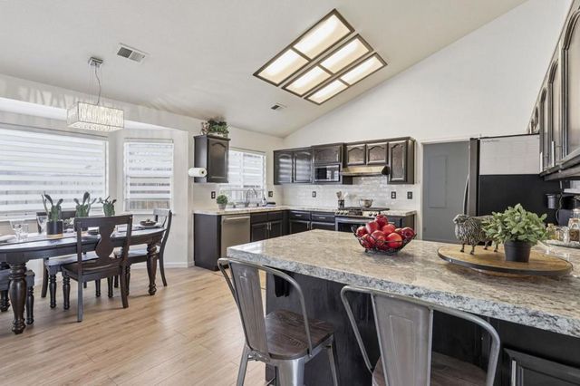 1680 El Camino De Vida, Hollister, CA 95023