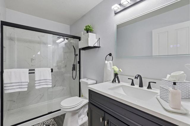 1680 El Camino De Vida, Hollister, CA 95023