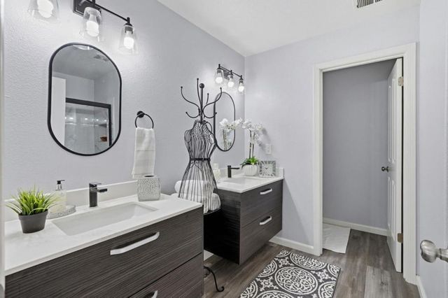 1680 El Camino De Vida, Hollister, CA 95023