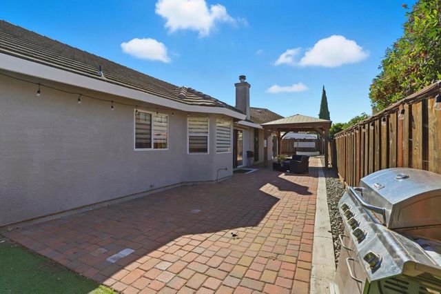 1680 El Camino De Vida, Hollister, CA 95023