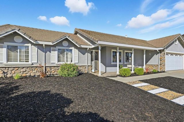 1680 El Camino De Vida, Hollister, CA 95023