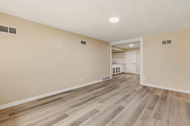 2308 S Belmont Ave, Wichita, KS 67218