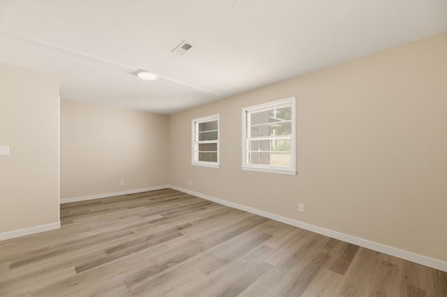 2308 S Belmont Ave, Wichita, KS 67218