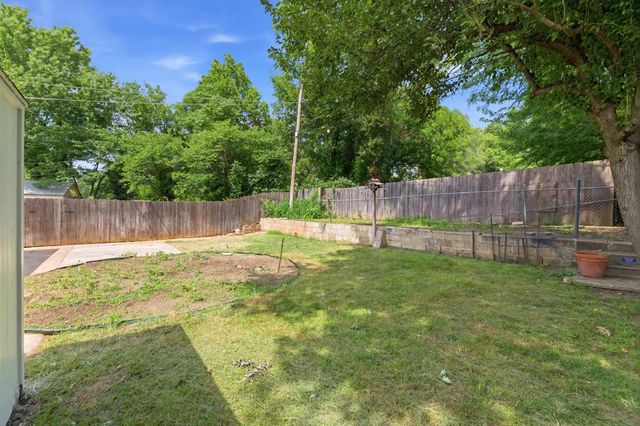 2308 S Belmont Ave, Wichita, KS 67218