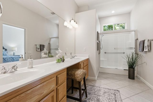 2821 Springfield Dr, Rocklin, CA 95765