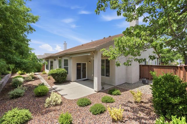 2821 Springfield Dr, Rocklin, CA 95765