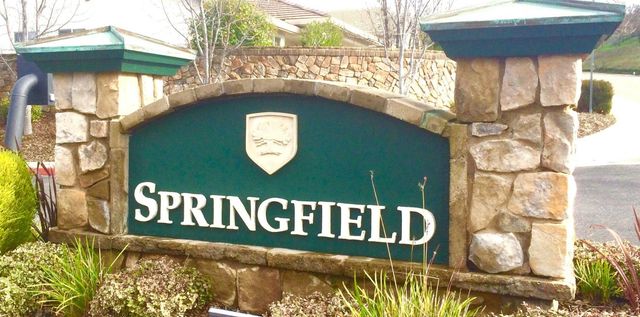 2821 Springfield Dr, Rocklin, CA 95765