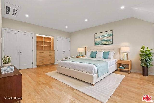 652 Kensington Road B, Santa Monica, CA 90405