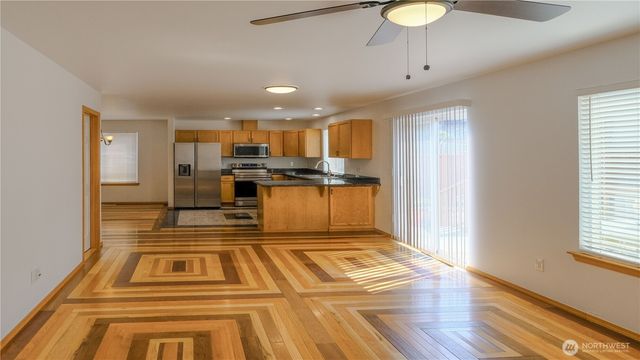 11112 16th Place SE, Lake Stevens, WA 98258