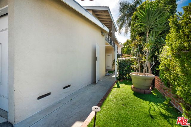 14722 Magnolia Boulevard, Sherman Oaks (los Angeles), CA 91403