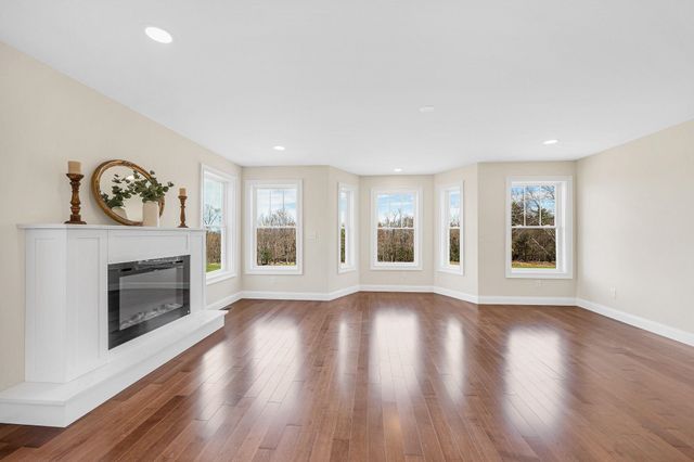 109 Ladd Hill Road, Belmont, NH 03220