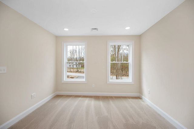 109 Ladd Hill Road, Belmont, NH 03220