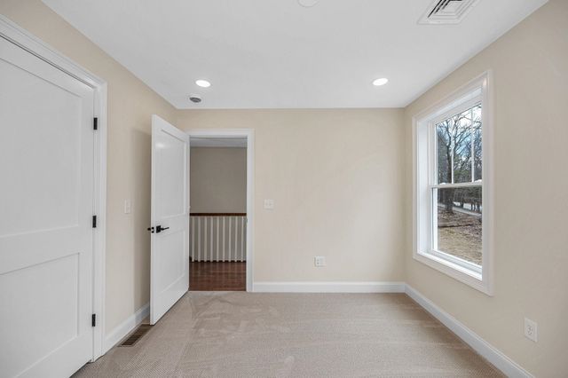 109 Ladd Hill Road, Belmont, NH 03220