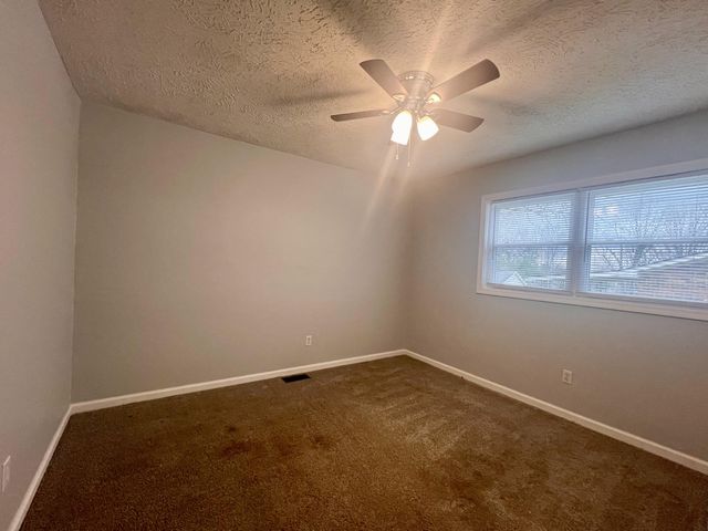 707 Estes Drive, Winchester, KY 40391