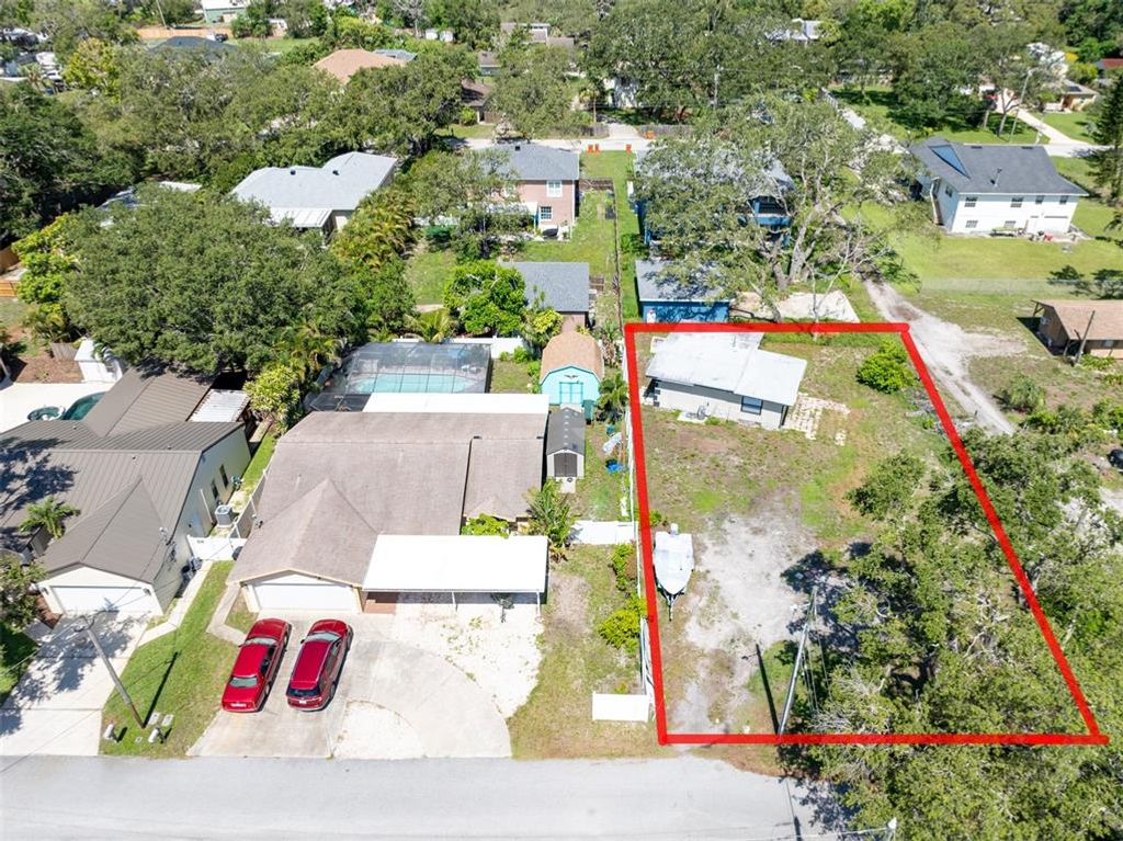 12037 1/2 MURRAY AVENUE, Seminole, FL 33778