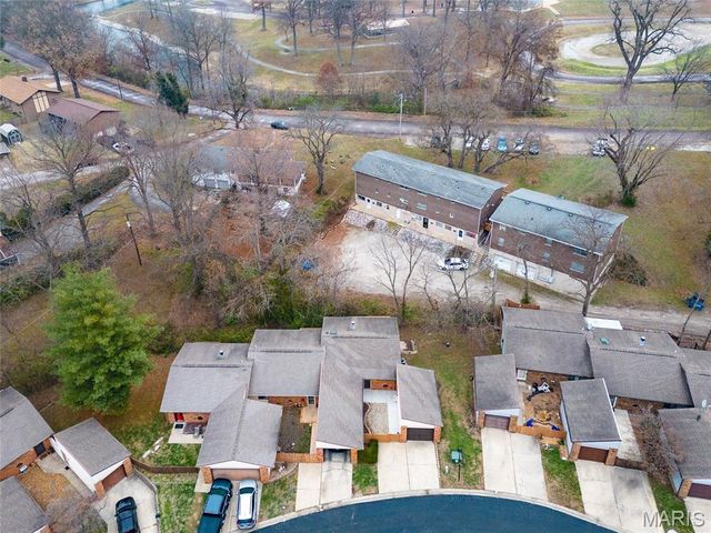 5 Parkridge, Belleville, IL 62226