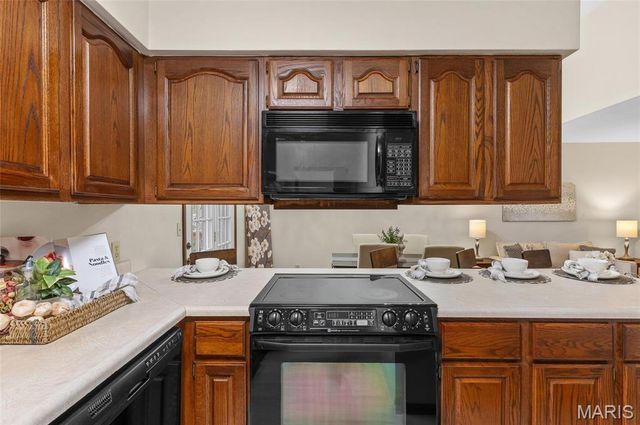 5 Parkridge, Belleville, IL 62226