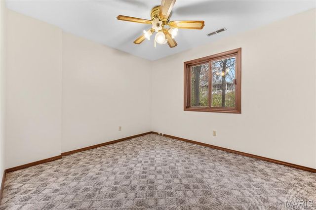 5 Parkridge, Belleville, IL 62226