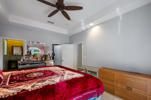 1403 W Broome Street, Lantana, FL 33462