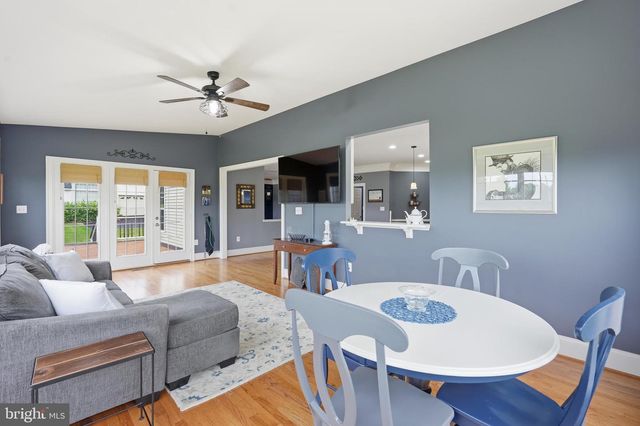 7424 EDINGTON, Warrenton, VA 20187