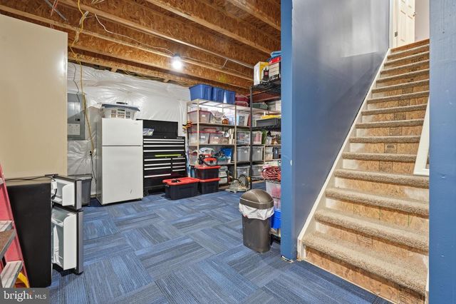 7424 EDINGTON, Warrenton, VA 20187
