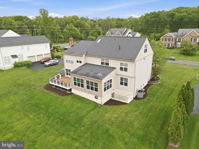 7424 EDINGTON, Warrenton, VA 20187