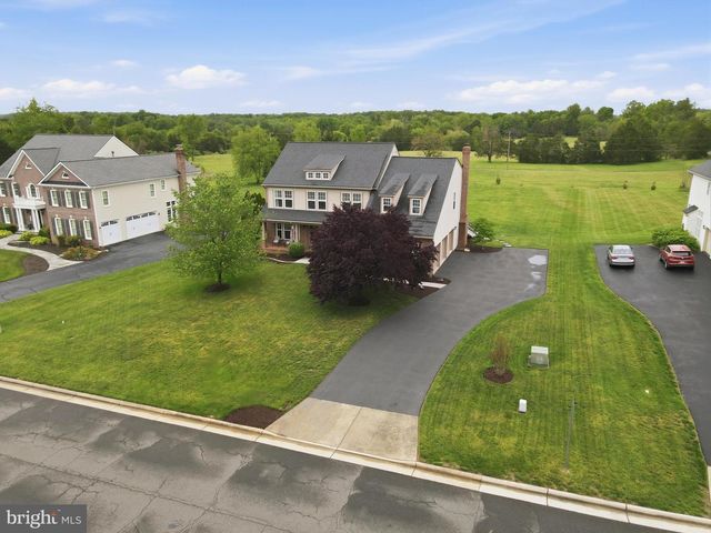 7424 EDINGTON, Warrenton, VA 20187