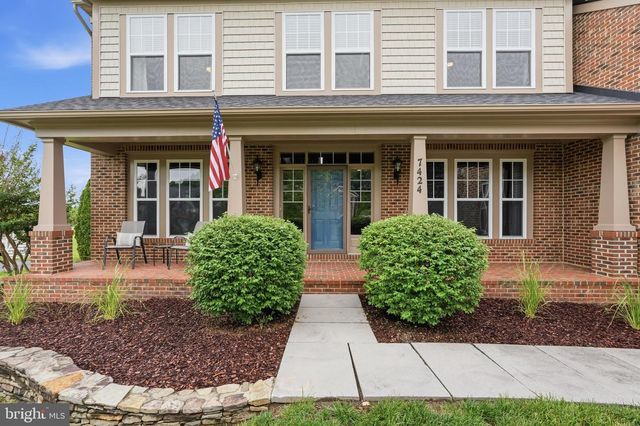 7424 EDINGTON, Warrenton, VA 20187