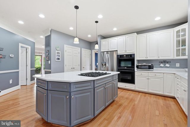 7424 EDINGTON, Warrenton, VA 20187