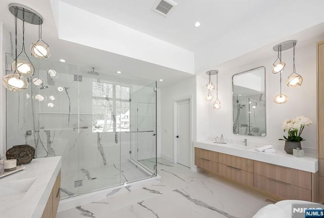 48 Brook Road, Upper Saddle River, NJ 07458