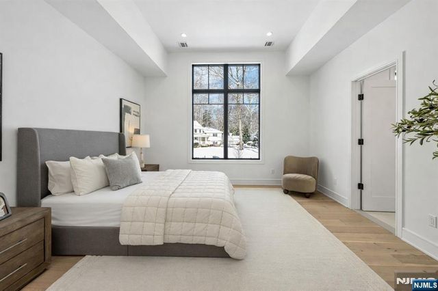 48 Brook Road, Upper Saddle River, NJ 07458