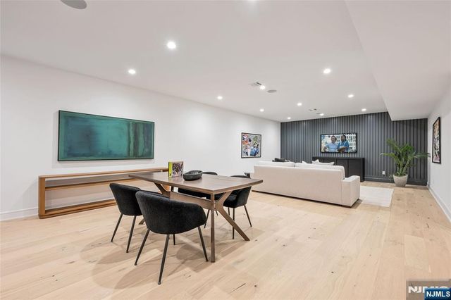 48 Brook Road, Upper Saddle River, NJ 07458