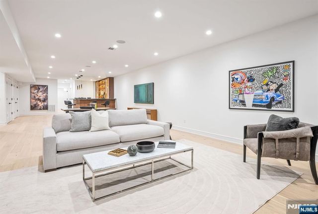 48 Brook Road, Upper Saddle River, NJ 07458