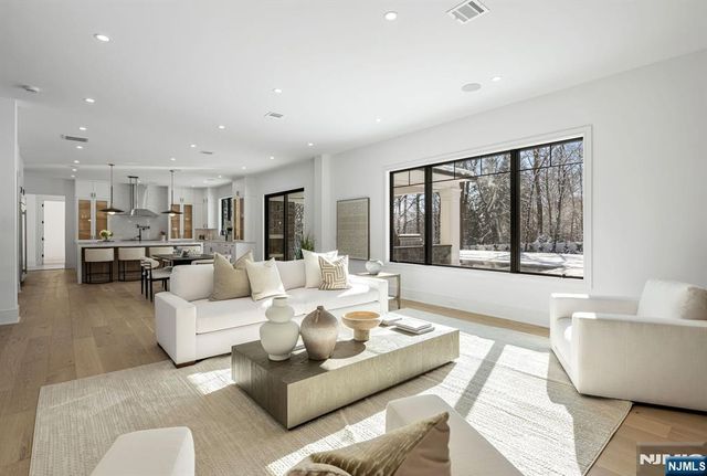 48 Brook Road, Upper Saddle River, NJ 07458