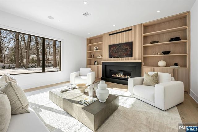 48 Brook Road, Upper Saddle River, NJ 07458