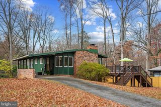 3400 HARTWELL CT, Falls Church, VA 22042