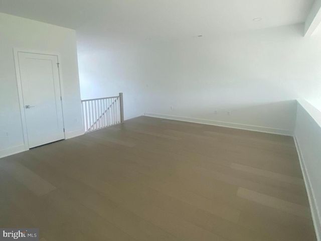5 HOLTZ WAY, West Windsor, NJ 08550