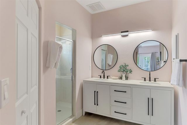 5253 AVENIDA DEL MARE, Sarasota, FL 34242